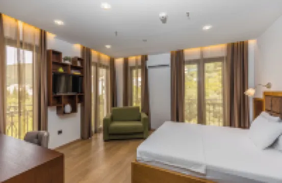 Hotel Plaza Lucice