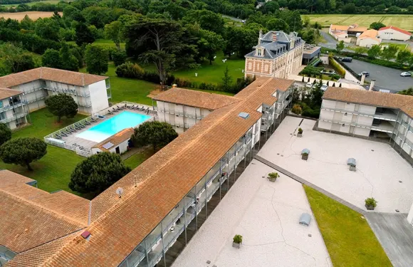 瓦坎斯奧勒 - 城堡莊園 - 拉羅謝爾/雷島公寓式酒店