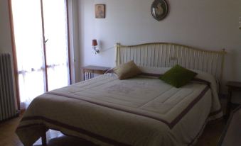 6Guests-Skiing-Mountainviews-Fireplace-Freeparking