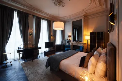 Harmon House Hotel dekat Base Design Brussels