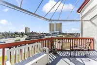 1302B St Thomas Square Hotel di Lower Grand Lagoon
