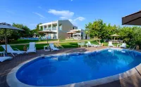 Alonaki Resort - Beach
