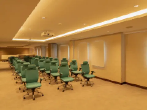 ทิวลิป อินน์ มาจัน โรงแรมแอนด์สวีทส์ ซาลาลาห์ โรงแรมในซาลาลาห์