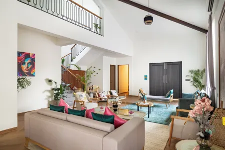 AlohaGoa! Отели рядом с достопримечательностью «Анжуна Бич»