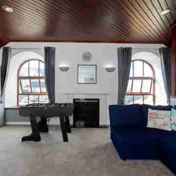 Cozy Cove Chapel Others