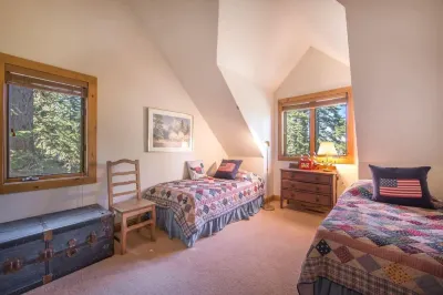 Ellis Peak by Avantstay Beautiful Mckinney Cabin w/ Filtered Lake Views Hotels near Tahoe Pines HOA Pier and Beach