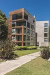 Be House Suites & Spa - Parking