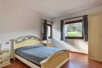 Graziose Ville con A.C e piscina comune