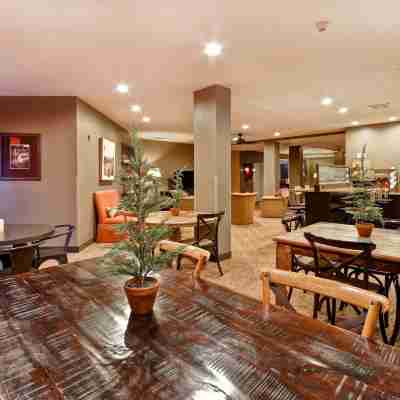 GrandStay Hotel & Suites la Crosse Dining/Meeting Rooms