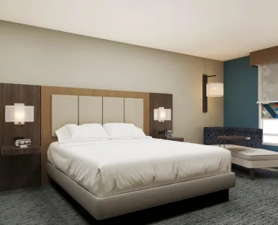 Holiday Inn Express Redding North, an IHG Hotel Hotels near Sculpture Park