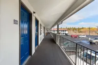 Motel 6 Show Low, AZ فنادق في شو لو