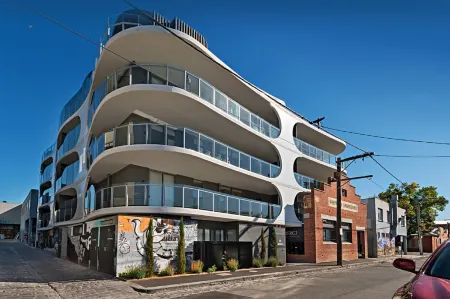 District Apartments Fitzroy Отели рядом с достопримечательностью «Johnston Street»