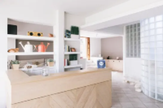 アパートメンツ バラスカ