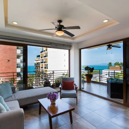 Pinnacle Resorts 220