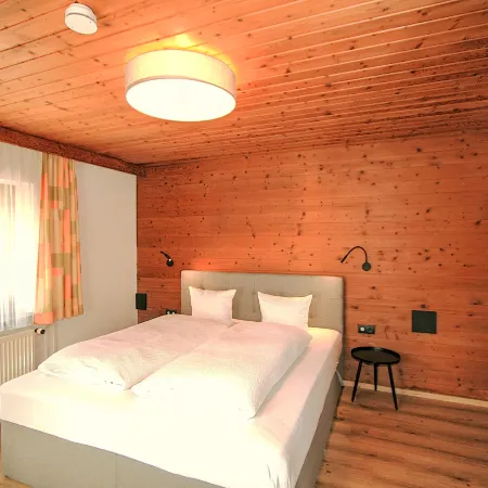 Manuel