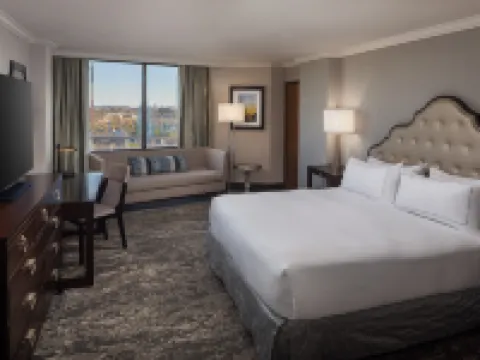 Hilton Arlington Hotels in Arlington