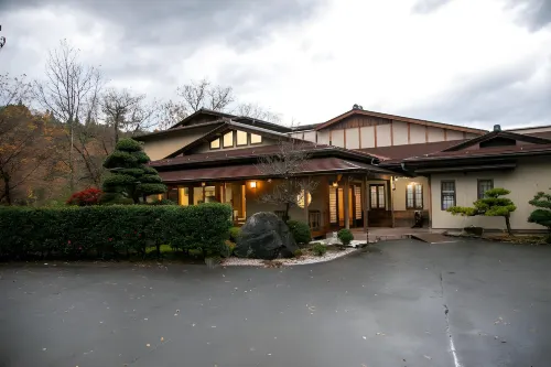 Sizukanaoyado Kagami Hotels in Shimojo