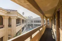 Premier Inns Thousand Oaks Hotels in Newbury Park