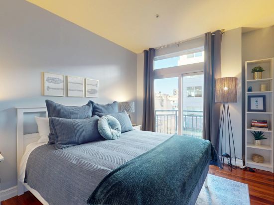 Chic Getaway | Pool, Hot Tub, Sauna, Gym | Walk to Eateries, Shops & Parks