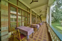 Hotel Jai Niwas - บริการรถรับส่ง