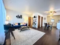 Cozy 2BR Mid-Century Townhouse w/Parking Near Downtown Ann Arbor & The Big House