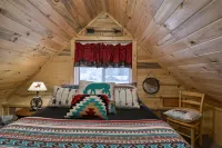 Remodeled Cabin In South Fork w/Free WiFi/Furnished Patio/Private Washer/Dryer Hotels in South Fork