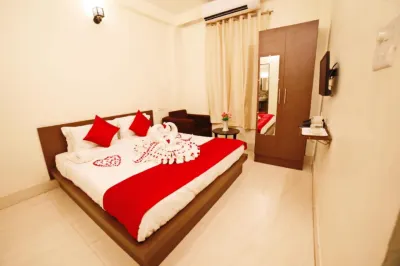 Sada Shiv Guest House ,3 Star Hotel Near Kashi Vishwanath Temple and Dashashwamedh Ghat with Parking