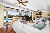 Tropical Oasis with Sparkling Pool and Outdoor Fun - Elegant Retreat