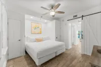 Charming Getaway with Access to Stunning Pools - Elegant Coastal Retreat Hotels in Inlet Beach
