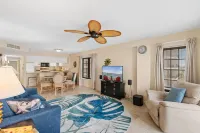 Exquisite Ocean Views and Spacious Living - Elegant Beachfront Oasis Hôtels à : Calabash