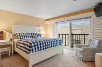 Expansive Balcony with Panoramic Views - Stunning Gulf Front Haven