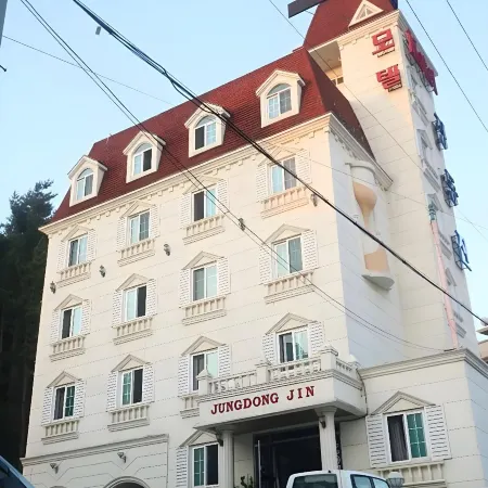 Jeongdongjin Motel Отели рядом с достопримечательностью «Парк Hourglass»