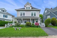 3BR Oceanview Townhouse on Boulevard I Walk to downtown l Sleeps 8 - バルコニー