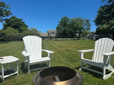 Charming Pet Friendly Cottage