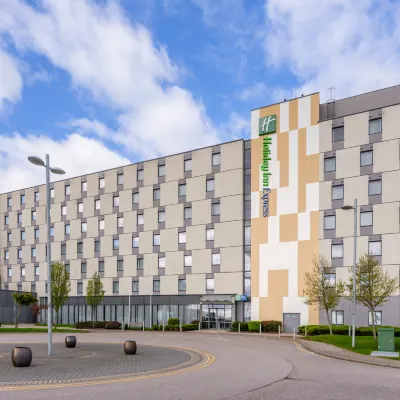 Holiday Inn Express ABERDEEN AIRPORT by IHG Hotel dekat Kastil Slain