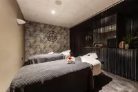Radisson Hotel Manchester City Centre, A Verified Net Zero Hotel - Spa