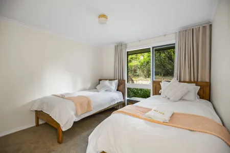 Stayau 4Br Spacious Nature Retreat Отели в г. Баджер Крик