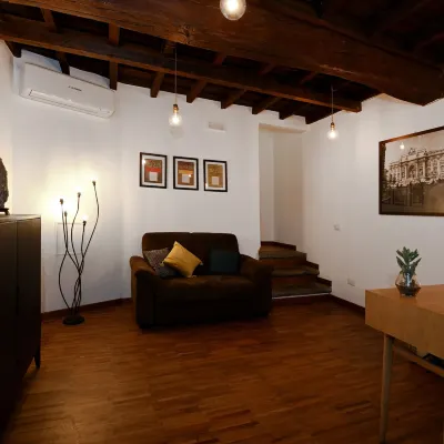Residenze Romanae - Vicolo 22 Hotels near Piazza Cavour