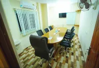 Auro Wellness Castle Hotels in Bommayapalayam