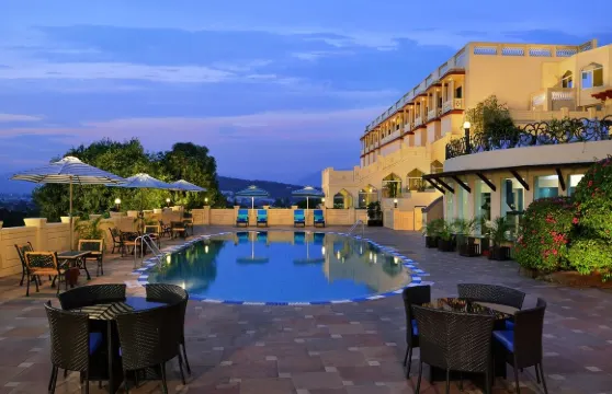 努爾阿斯沙巴宮殿酒店