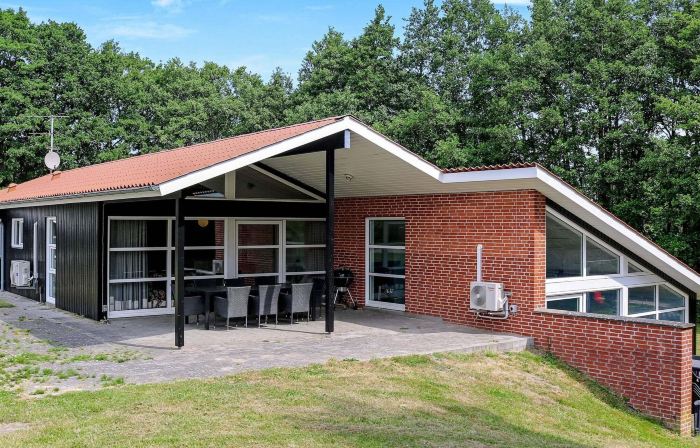 5 Star Holiday Home in Hadsund
