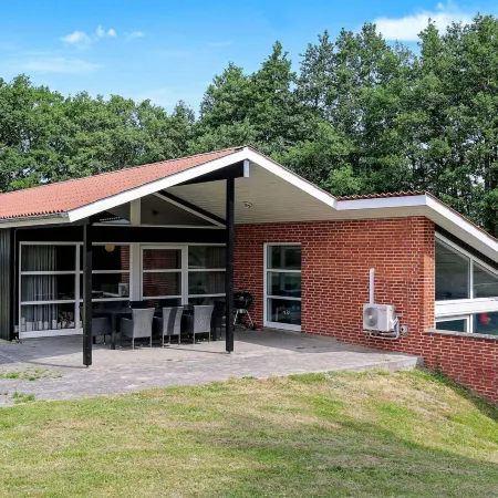 5 Star Holiday Home in Hadsund