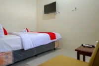 RedDoorz Near Stadion 45 Karanganyar Hotels in Karanganyar