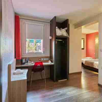Hôtel - Restaurant Kyriad LA ROCHE SUR YON Rooms