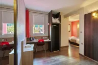 Kyriad la Roche Sur Yon فنادق في Vendee