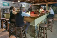 The Venue Country Hotel, Lanseria - bar