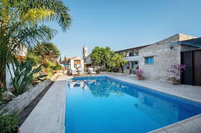 Cottage Houses Hotel a 