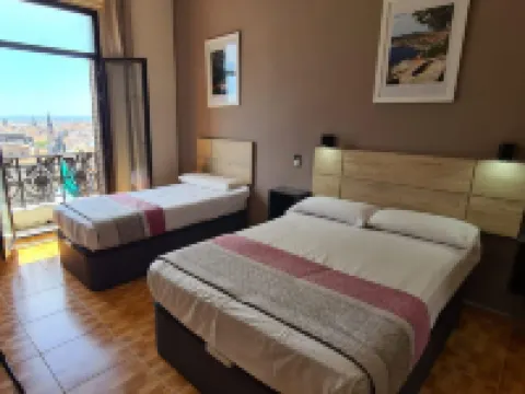 Hostal Miami Hotels near Gran Via