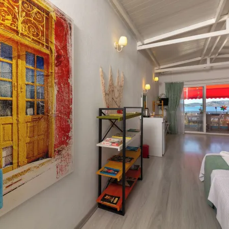 Derin Mavi Suit Butik Otel