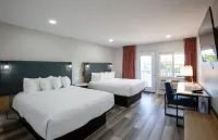 Hotel Elev8 Flagstaff I-40 Exit 198 Butler Ave Hotels near Sunglass Hut